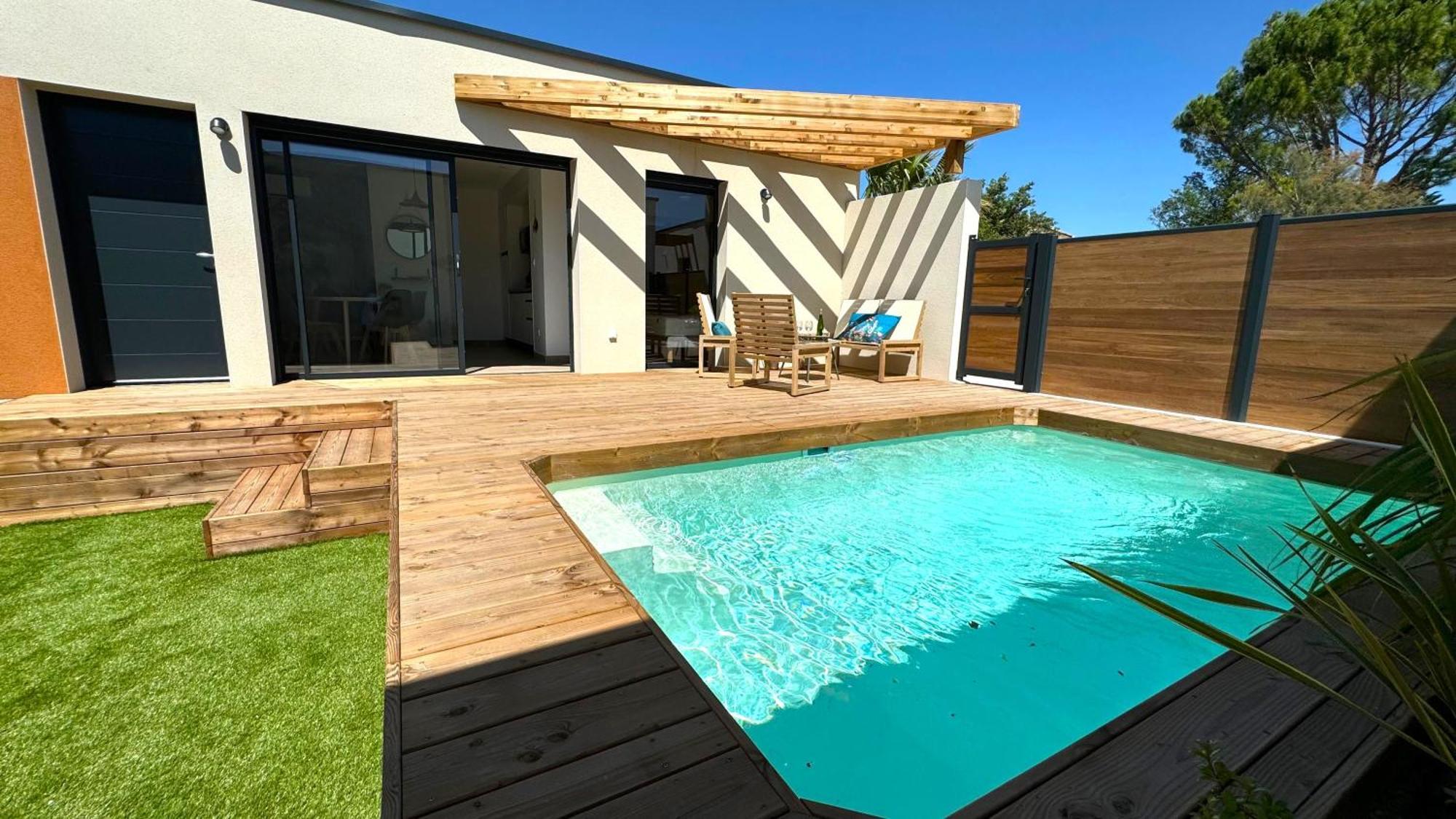 Daya Lodge. LʼIsle-sur-la-Sorgue Exterior foto